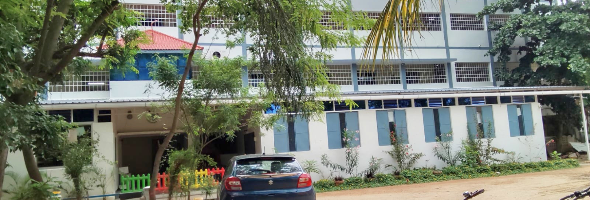 Ponmani School